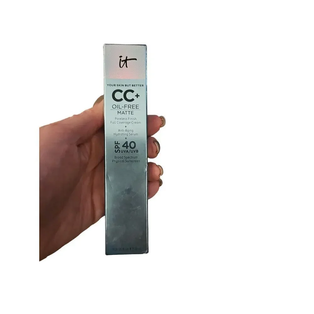 IT Cosmetics Your Skin But Better CC+ Oil Free Matte SPF40 neutral medium new